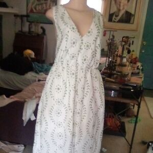 A New Day Green and White Floral Midi Dress